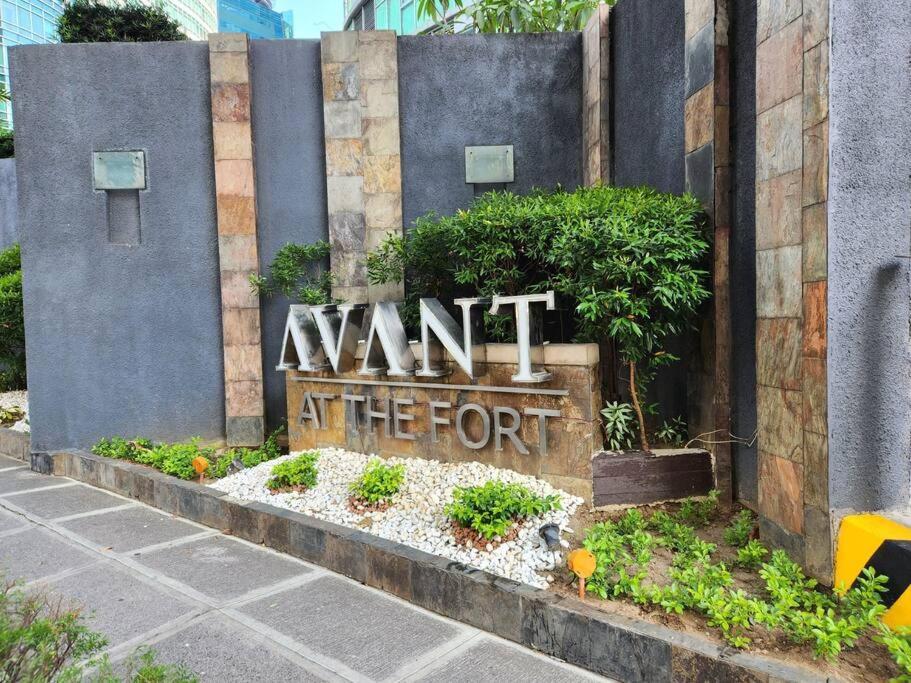 Bgc Fresh & Cozy Near Burgos Circle With Fast Internet Connection Apartment Manila
