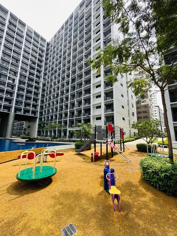 Victoria's Place Apartment Manila