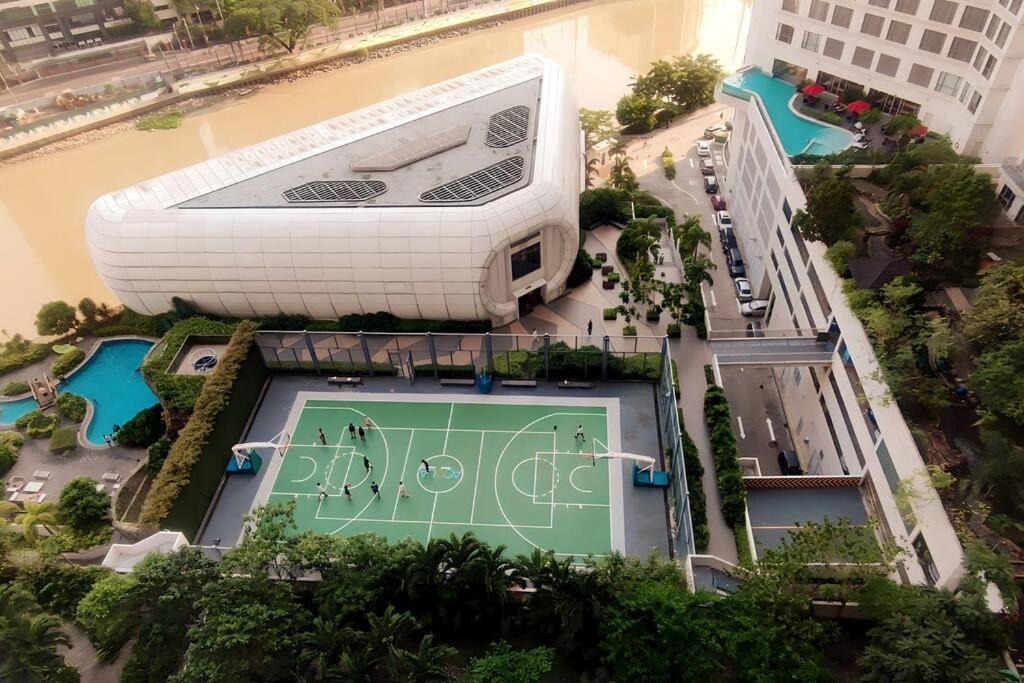 Aveline Cozy Skyline View Acqua Private Residences Near Rockwell Makati Apartment *