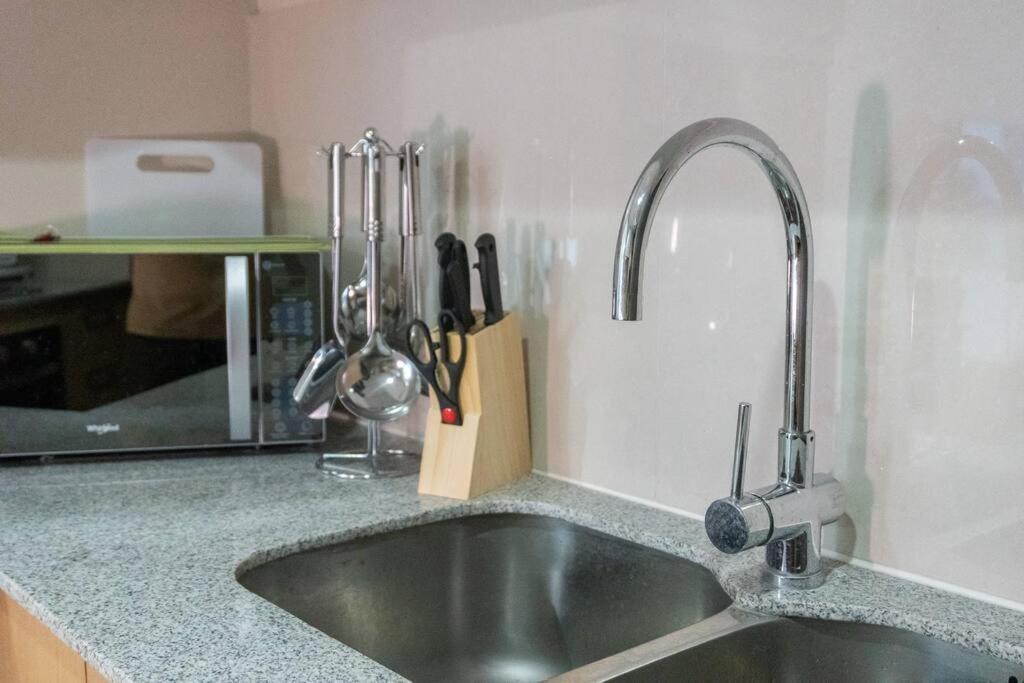 A2j Luxury Uptown 3br Near Uptown Mall Apartment *