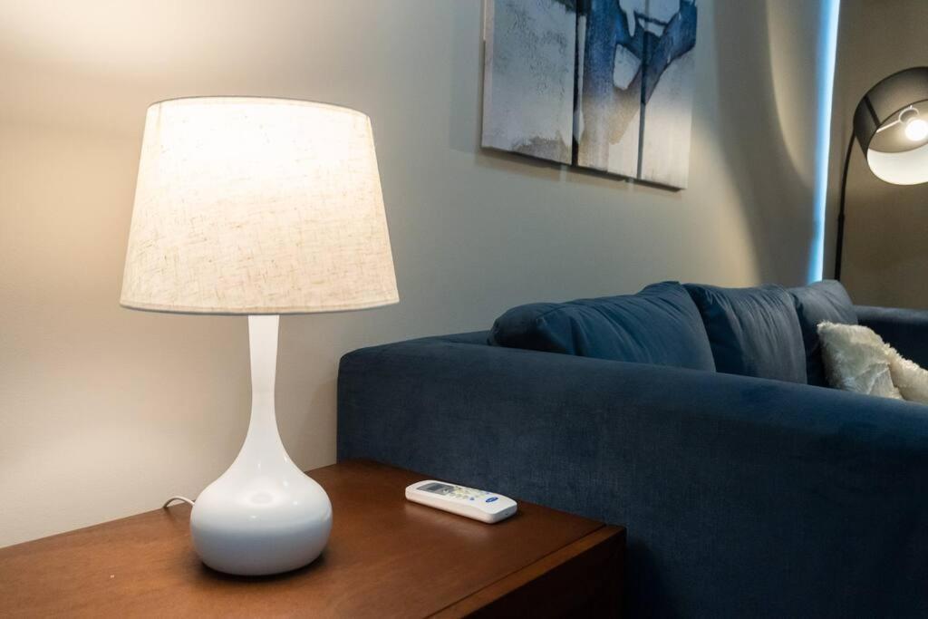 Apartment A2j Luxury Uptown 3br Near Uptown Mall