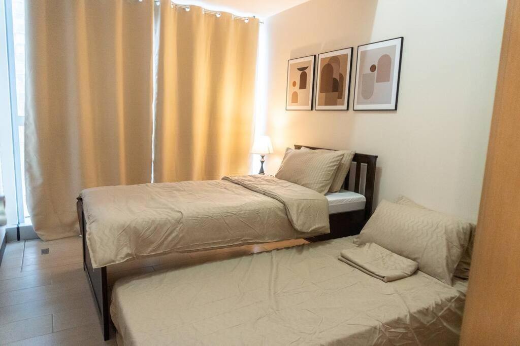 A2j Luxury Uptown 3br Near Uptown Mall Apartment Manila