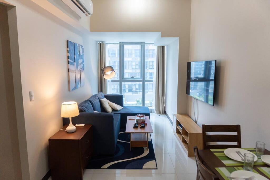 A2j Luxury Uptown 3br Near Uptown Mall *