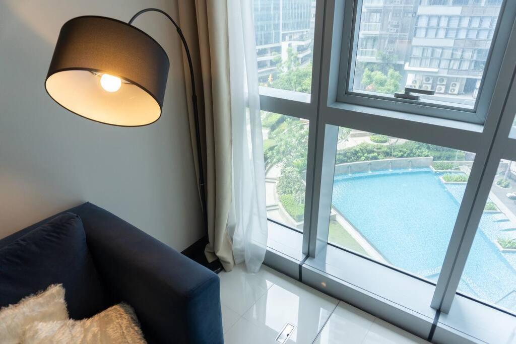 Apartment A2j Luxury Uptown 3br Near Uptown Mall