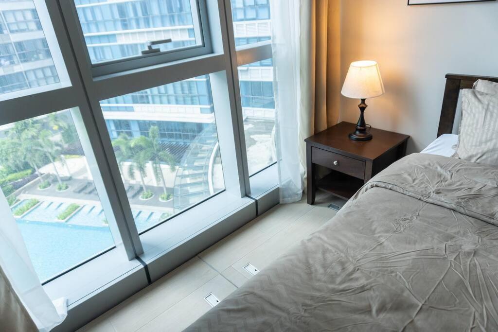 A2j Luxury Uptown 3br Near Uptown Mall *