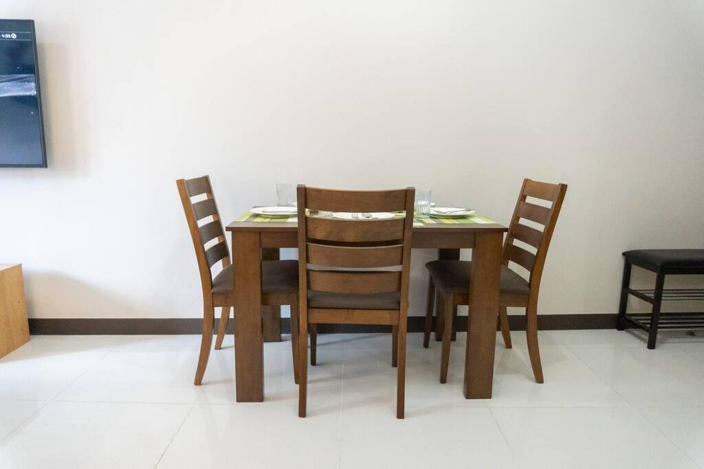 A2j Luxury Uptown 3br Near Uptown Mall Apartment *