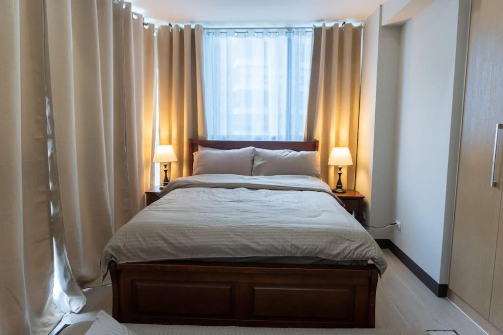Apartment A2j Luxury Uptown 3br Near Uptown Mall *