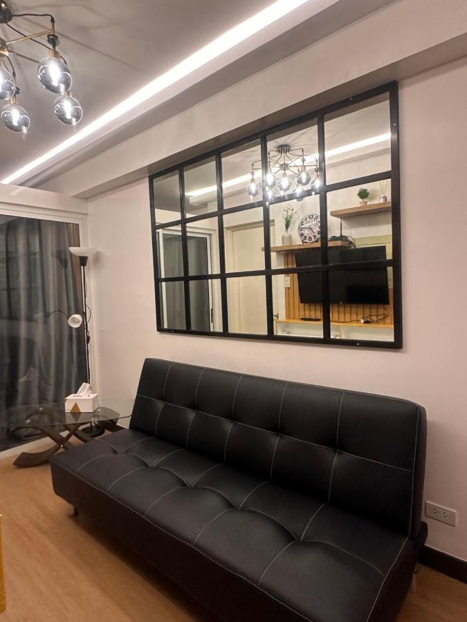 The Celandine Manila