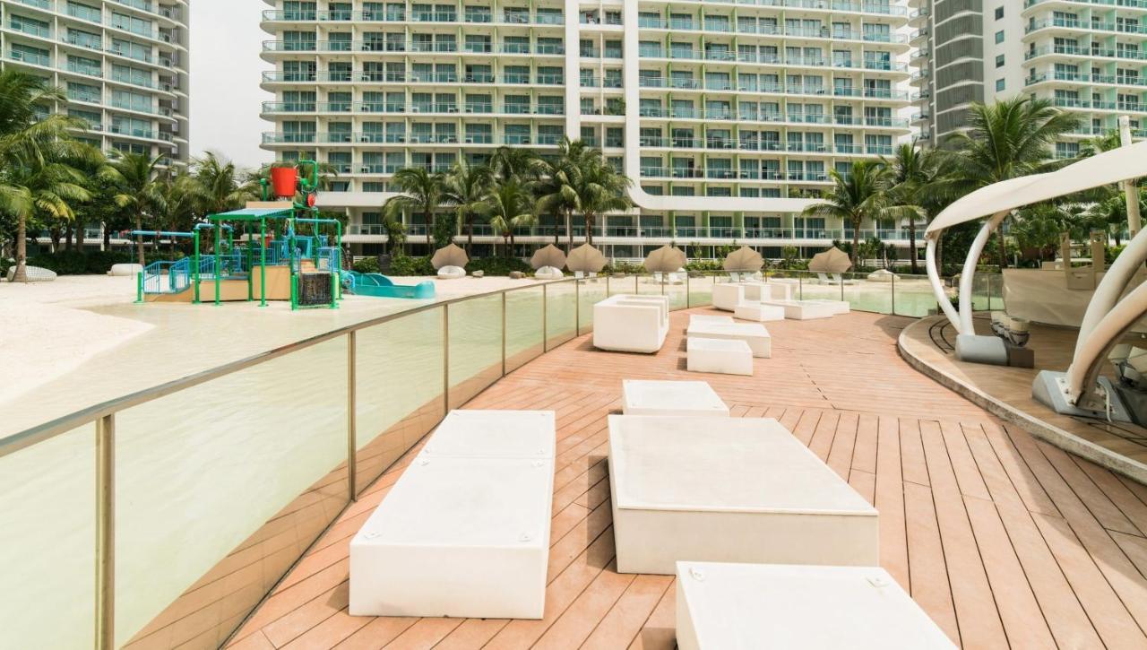 Azure Beach Residences Staycation Aparthotel Manila