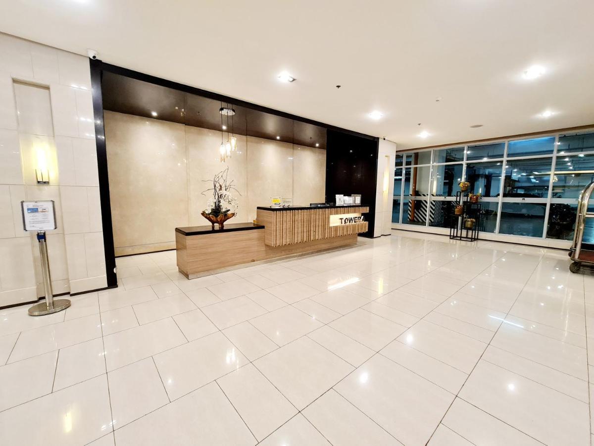 Grass Residences T4 382 * Manila
