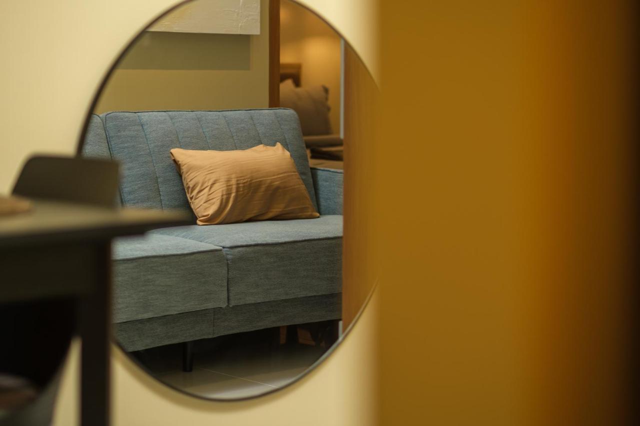 Uptown Parksuites Modern Manila