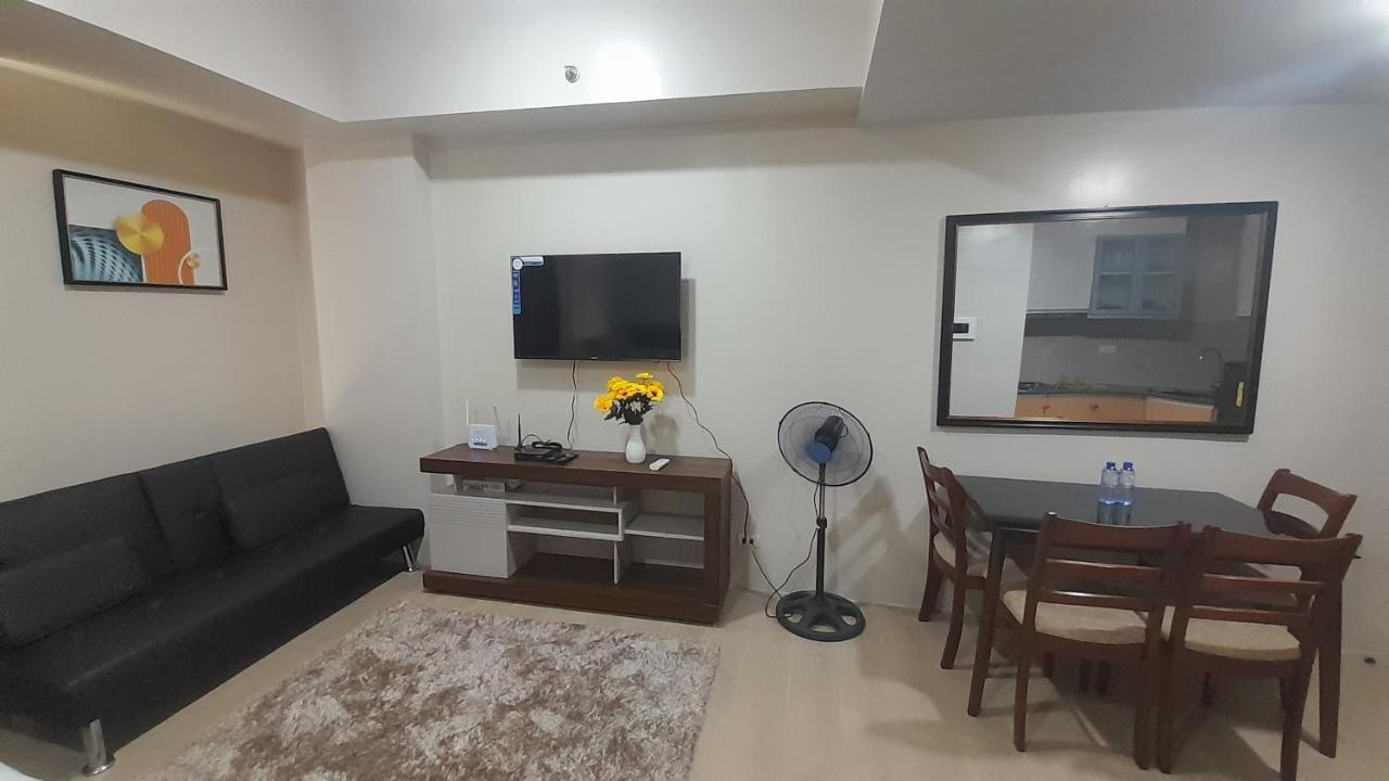 Apartment 81 Newport Boulevard -across Naia Terminal 3