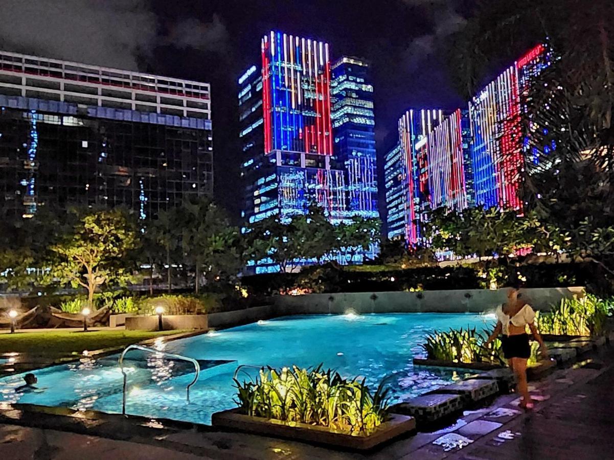 Casa Antonio At Uptown Parksuites Tower One Bgc Manila