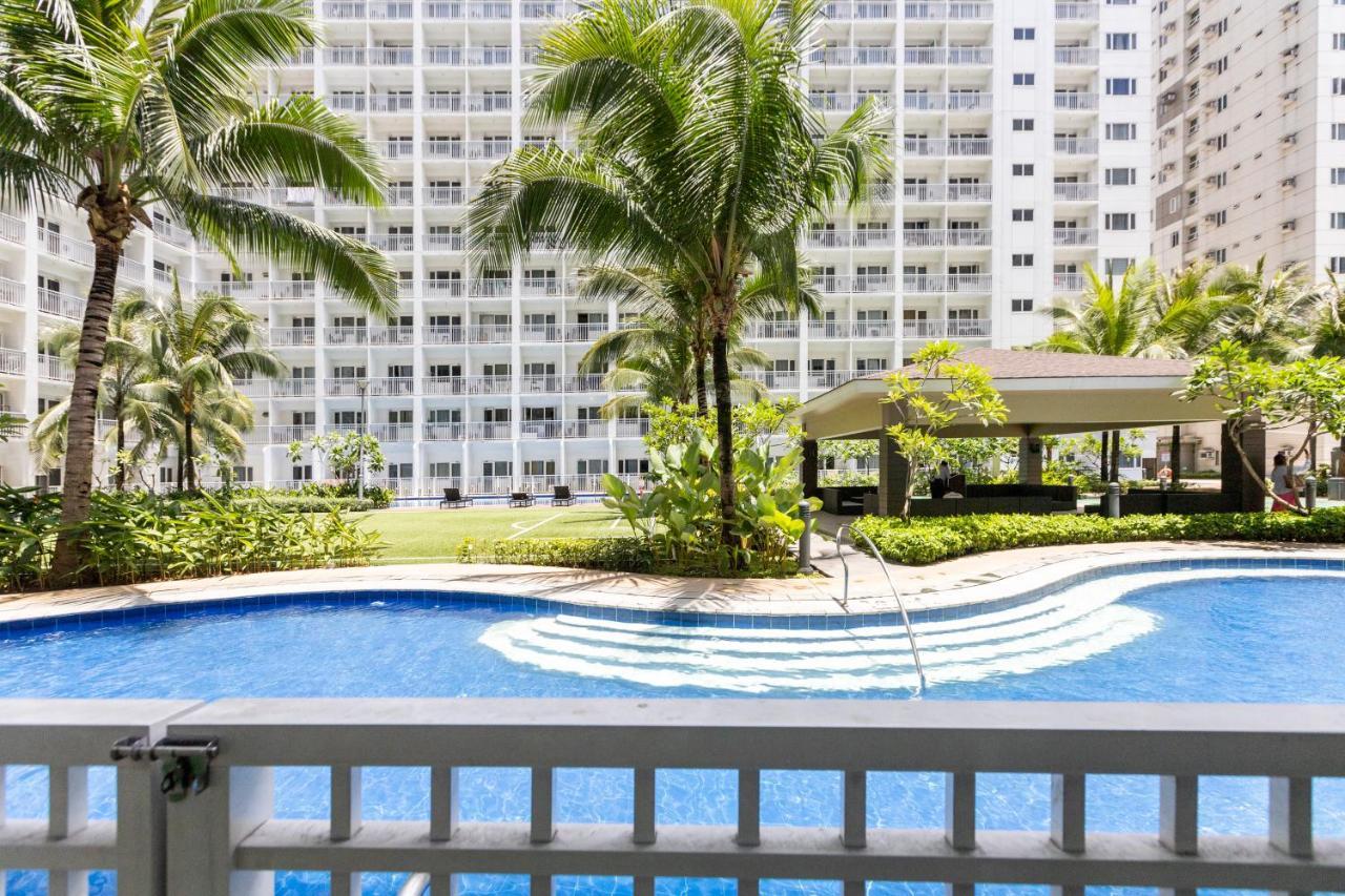 Staycation At Shore - Direct Pool Aparthotel Manila