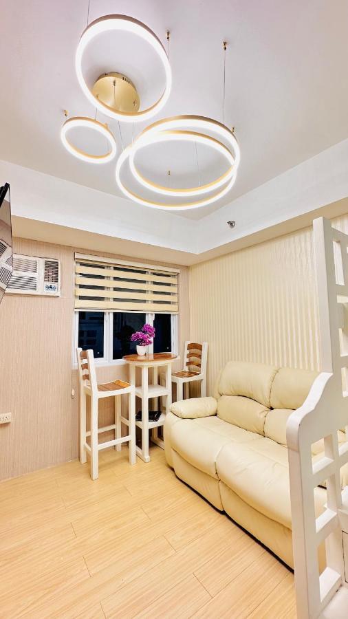 Cozy Staycation By Paris Aparthotel