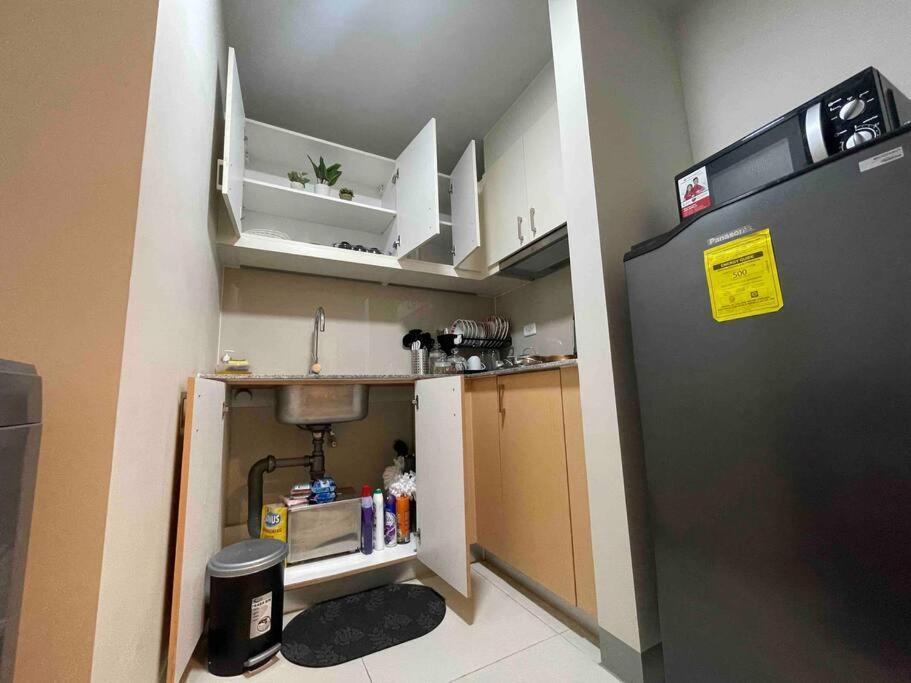 Luxe 1br W/ Balcony @ Uptown Parksuites Apartment *
