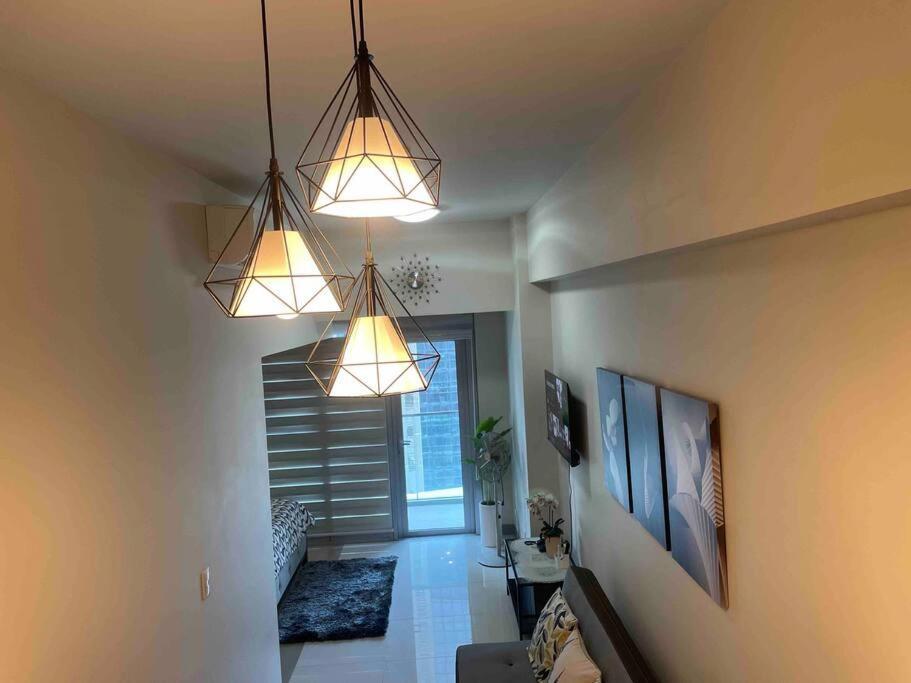Apartment Luxe 1br W/ Balcony @ Uptown Parksuites