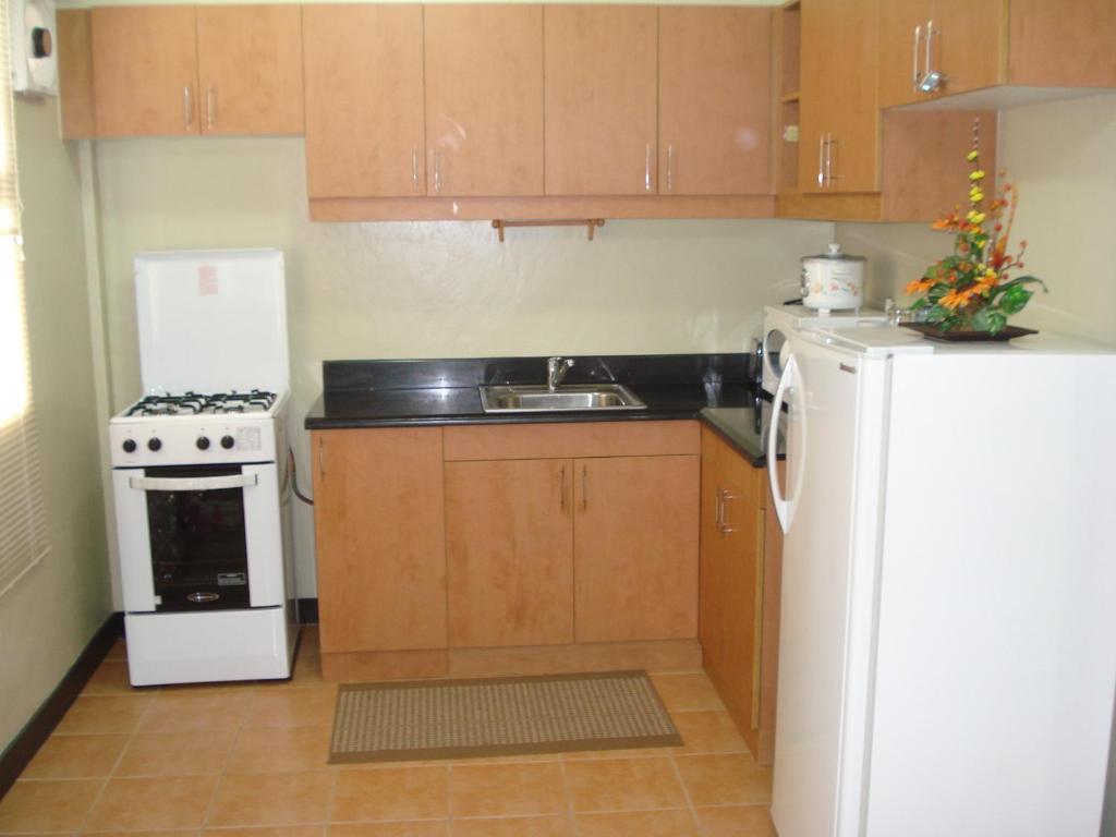 Rosewood Pointe Residences Apartamento *