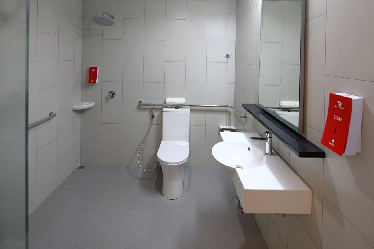 Hotel Red Planet Binondo 3*