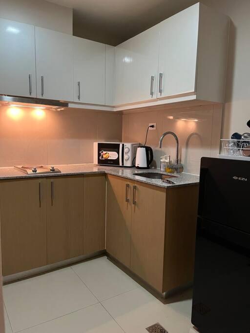 Apartment Bgc Uptown Mall *