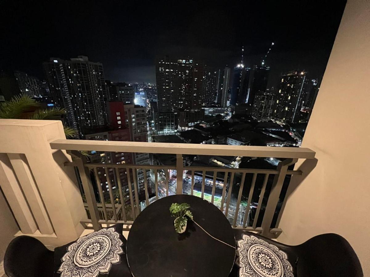 Condo *