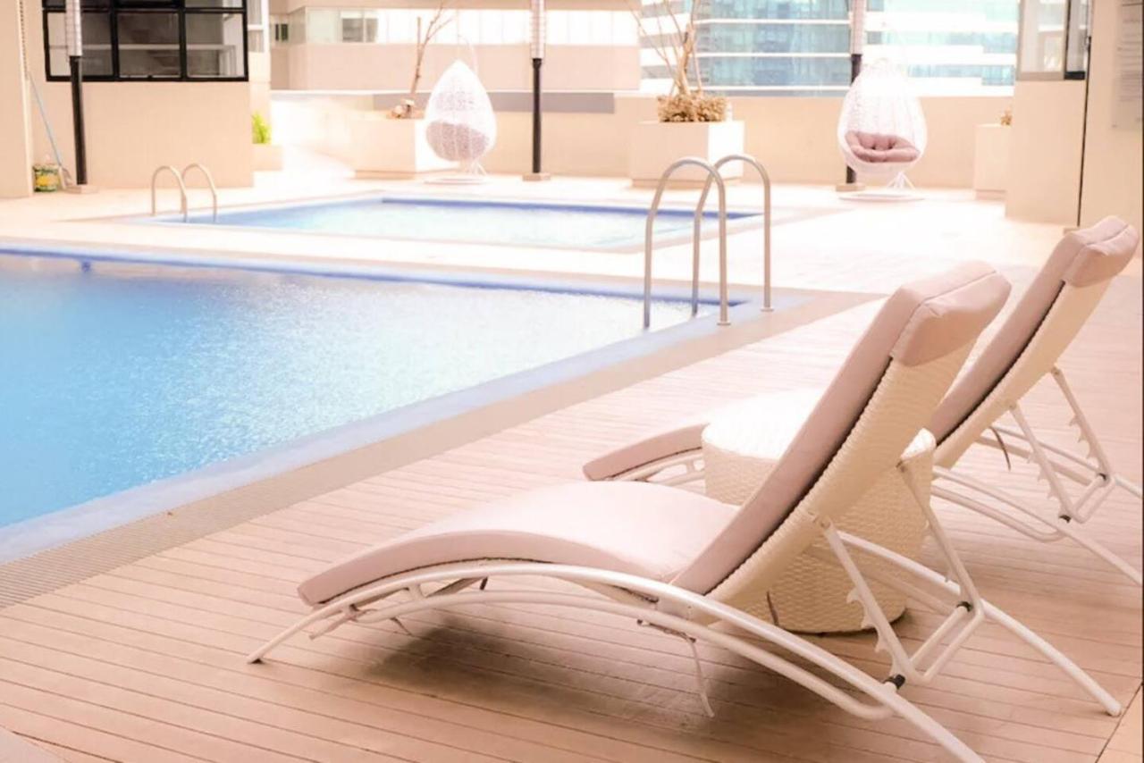 Posh, Modern 2br Loft, Spectacular View Bgc * Manila