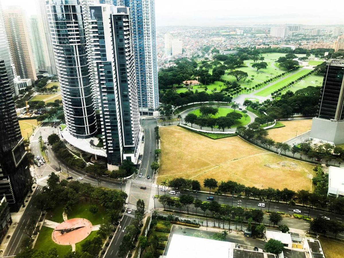 Apartment Posh, Modern 2br Loft, Spectacular View Bgc *
