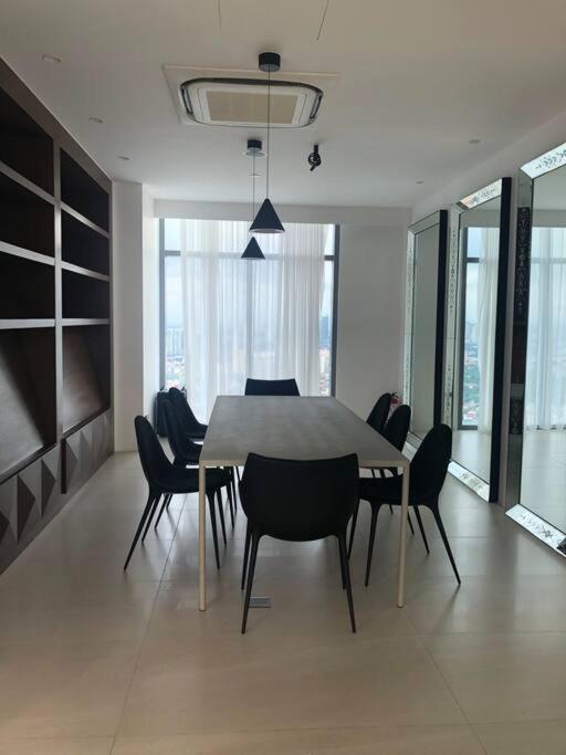 Apartment Aveline Aesthetic Skydeck View Acqua Private Residences Near Rockwell Makati *