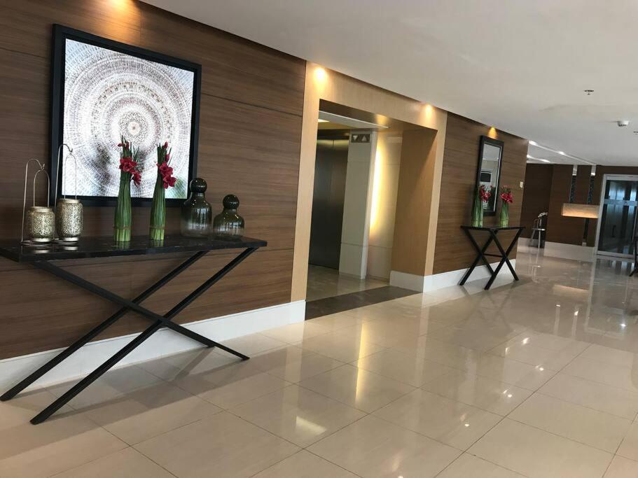 Breeze Residences With Ocean View By Bmars Manila