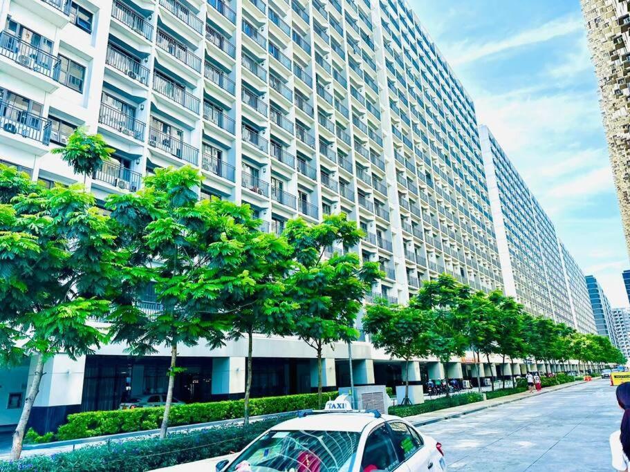 Cozy 1br At Shore 2 With Balcony