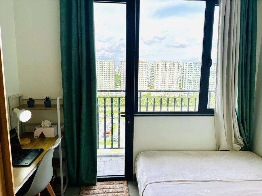 Cozy 1br At Shore 2 With Balcony * Manila