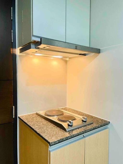 One Uptown 2-bed 1br W/xbox, Netflix In Bgc Apartment *