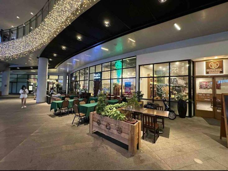 Air Luxury Makati Cbd With Balcony Manila