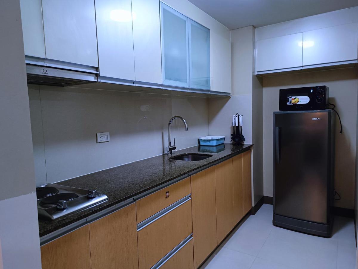Apartment 1br At Two Palmtree Across Airport Terminal 3 Manila