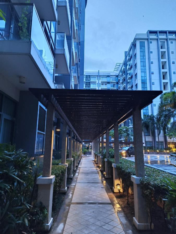 Apartment 1br At Two Palmtree Across Airport Terminal 3
