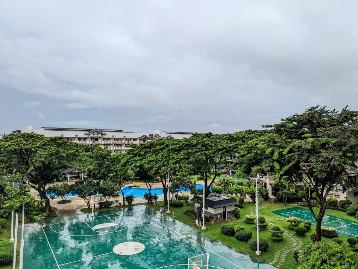 Acacia Estates' The Getaway Taguig Jade Tower Apartment
