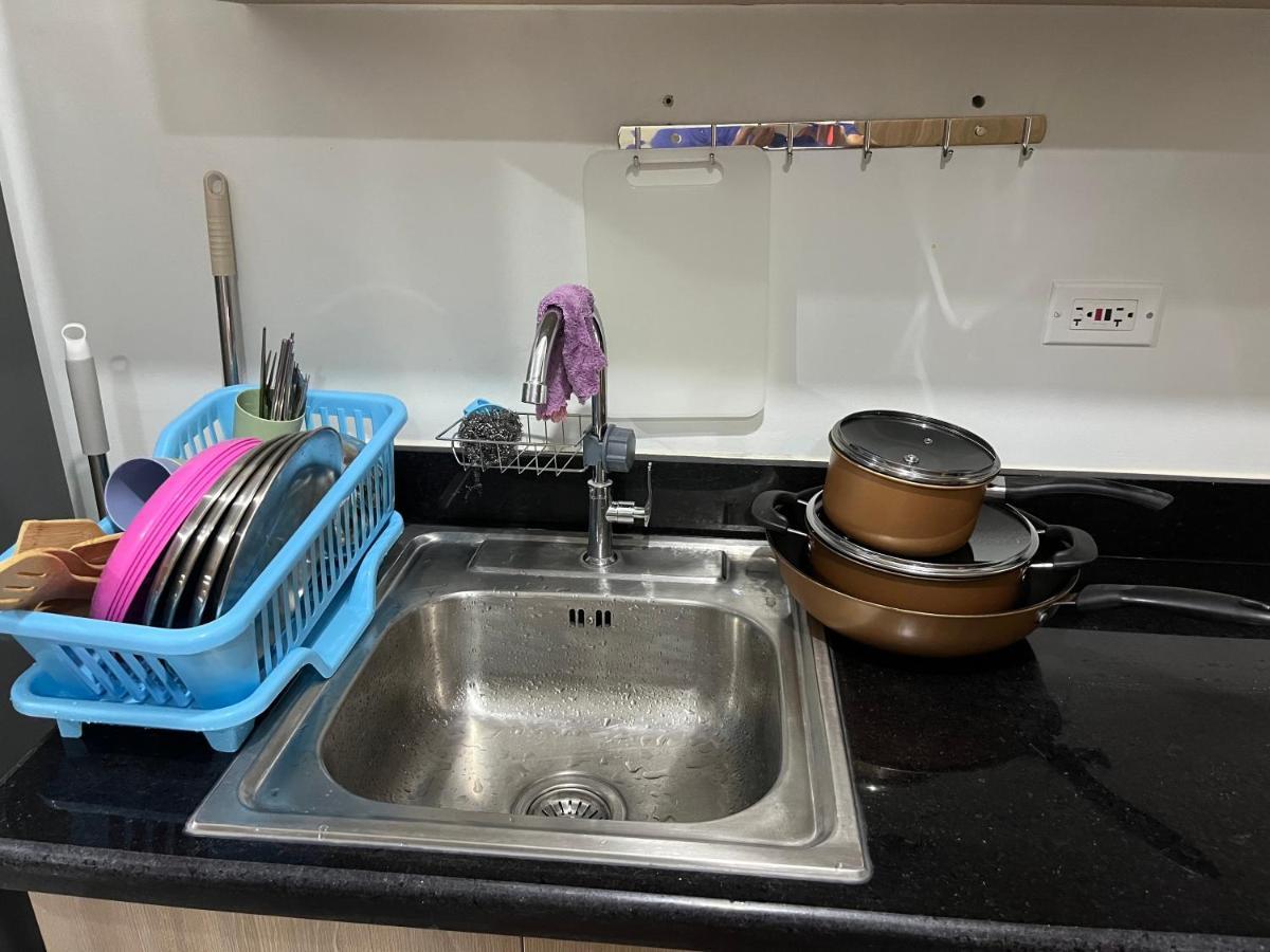 Shore Occupancy 6 Pax Cooking Balcony Netflix Pools Moa Airport Casino Picc马尼拉moa高级酒店公寓