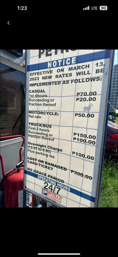 Cozy 1br At Shore 2 With Balcony Apartment Manila
