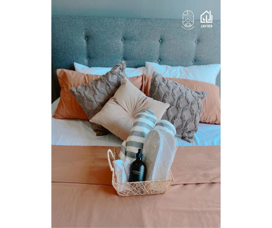 Eastwood Penthouse Studio With View, Netflix And Fast Wi-fi Aparthotel