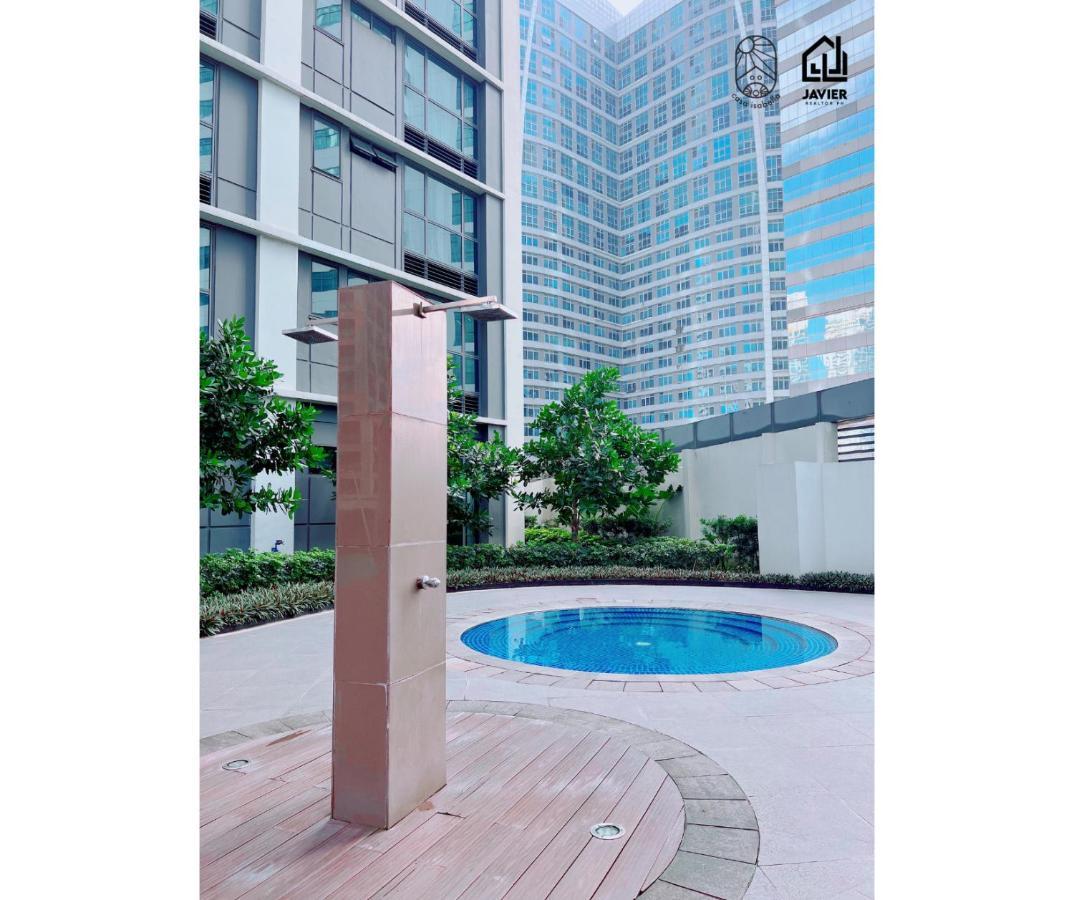 Eastwood Penthouse Studio With View, Netflix And Fast Wi-fi Manila