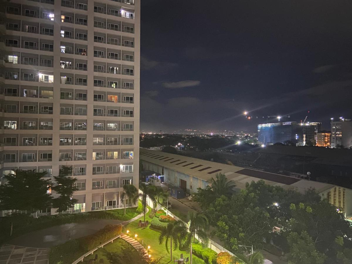 Cozy Place In Taguig With Free Wifi - Near Bgc And Airport Apartment