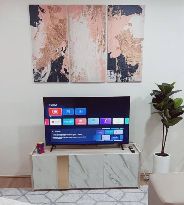 Apartment 2br Spacious Loft In Qc, Short Walk To M Place Manila
