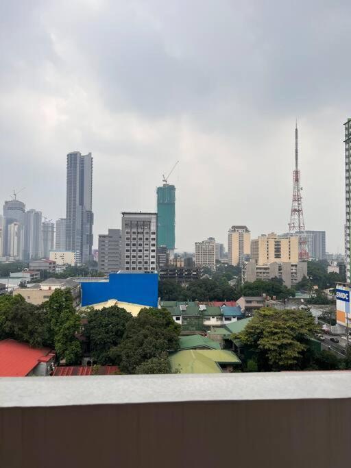 2br Spacious Loft In Qc, Short Walk To M Place Manila