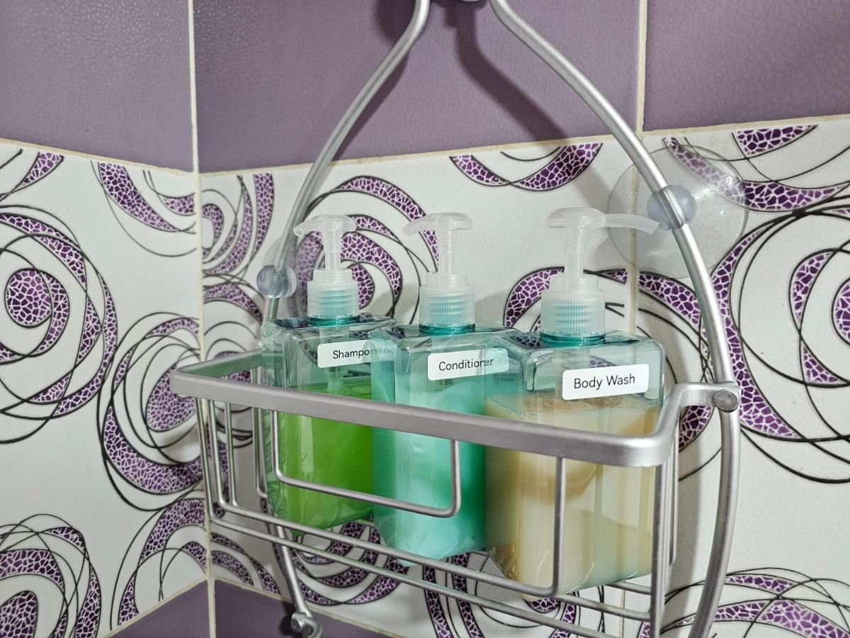 Apartment South Of Market Near High Street Bgc Classy & Stylish Studio, Location With View *