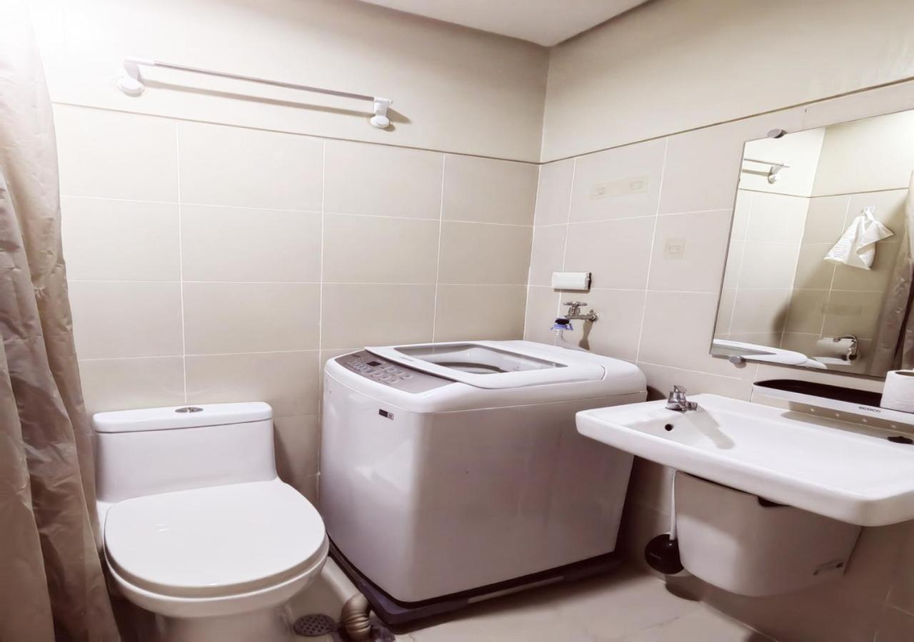 S Residences1 Bedroom With Balcony Near Moa Apartment Manila