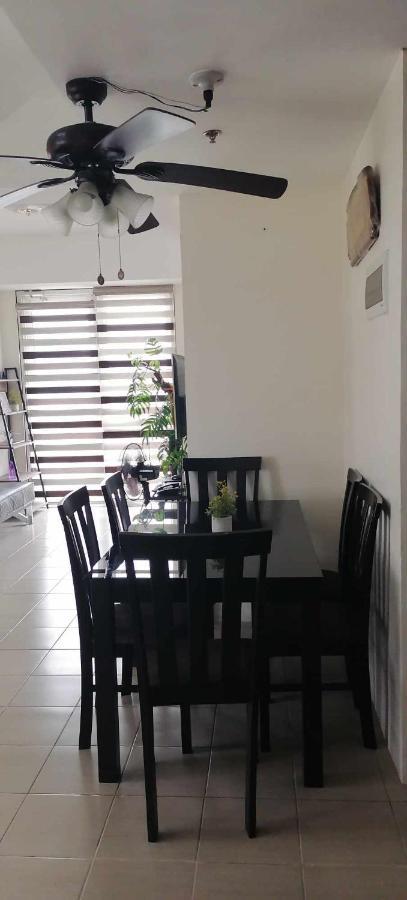 3 Bedrooms Access Penthouse Unit Apartment *