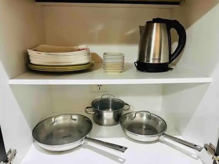 Apartment 3 Bedrooms Access Penthouse Unit Manila