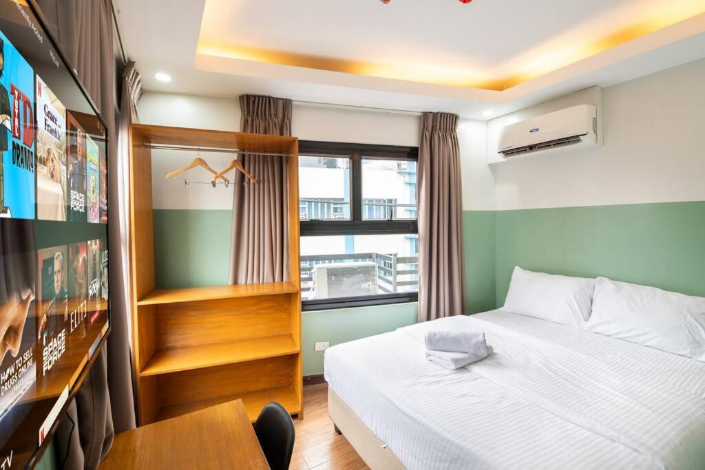 St. Marvin Makati M405 *
