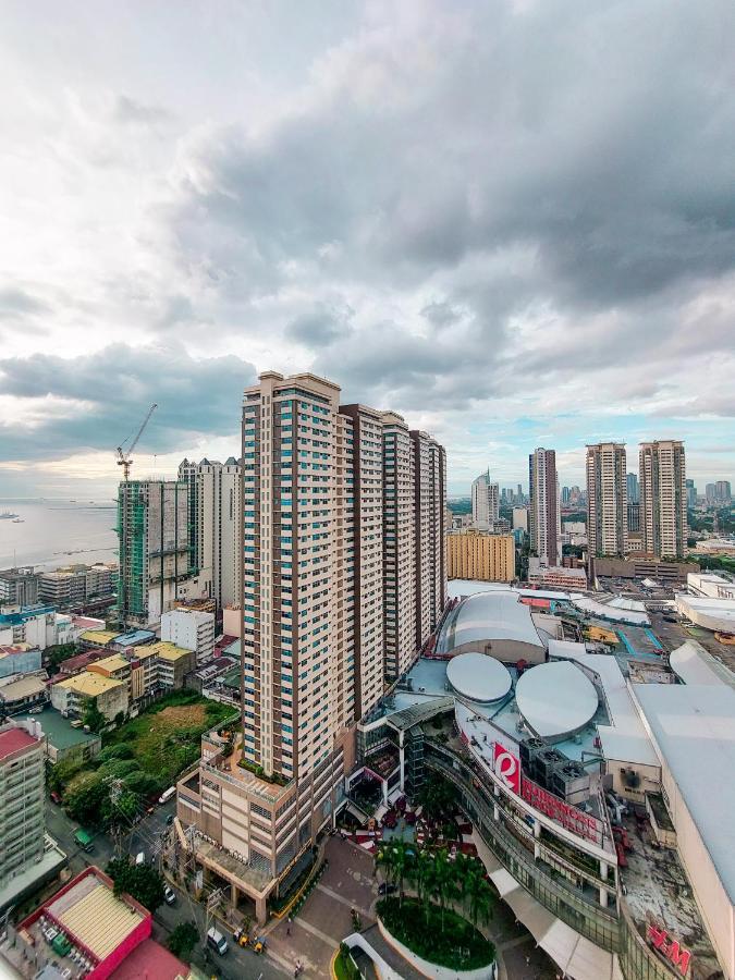 Apartment Budget Staycation With Free Pool And Gym Access Very Near Us Embassy, Robinsons Manila, Zoo, Up Pgh Manila