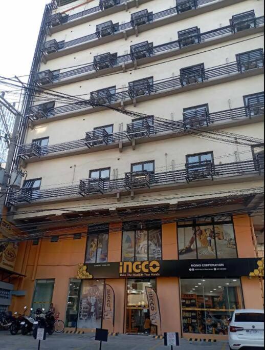Apartment St. Marvin Makati M502 Manila